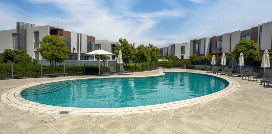 Townhouse di Dubai, UEA 3 kamar tidur, 390 m2 nomor 641474