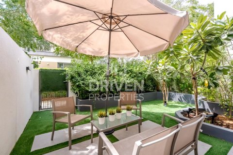 Townhouse di Tilal Al Ghaf, Dubai, UEA 3 kamar tidur, 200 m2 nomor 655452 - foto 6