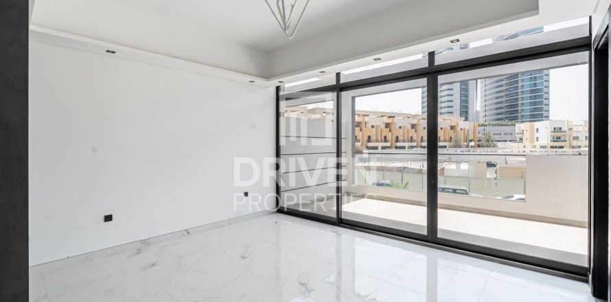 Townhouse in Jumeirah Village Circle, Dubai, UAE 4 bedrooms, 418 sq.m. № 655450