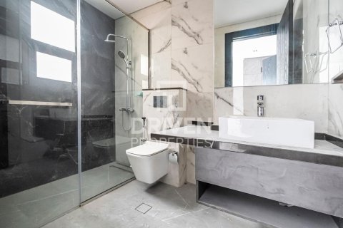 Townhouse in Jumeirah Village Circle, Dubai, UAE 4 bedrooms, 418 sq.m. № 655450 - photo 15