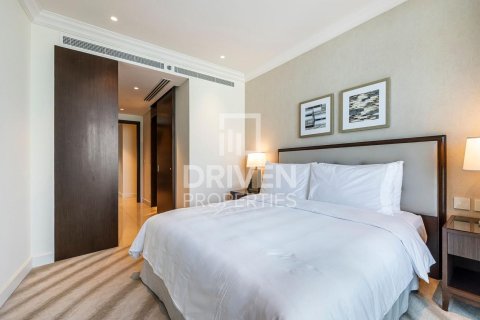 Huoneisto Downtown Dubai (Downtown Burj Dubai), Dubai, Arabiemiraatit 2 makuuhuonetta, 140 m2 № 655448 - kuva 11