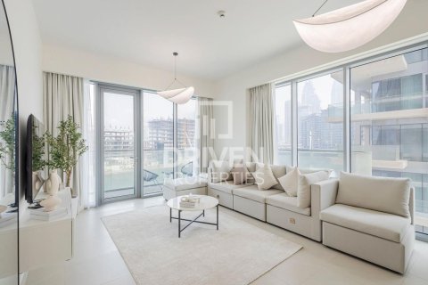 Al Wasl, Dubai, UAE의 임대용 아파트 침실 2개, 149제곱미터 번호 655447 - 사진 2