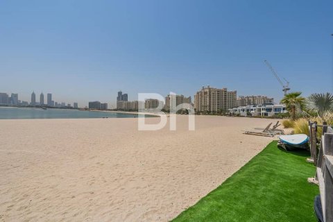 Townhouse in Palm Jumeirah, Dubai, UAE 5 bedrooms, 340 sq.m. № 642964 - photo 7