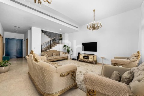 Townhouse in Palm Jumeirah, Dubai, UAE 5 bedrooms, 340 sq.m. № 642964 - photo 2