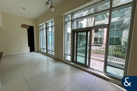 Apartament në THE LOFTS në Downtown Dubai (Downtown Burj Dubai), Emiratet e Bashkuara Arabe 1 dhomë gjumi, 84 m2. № 671530 - Foto 2