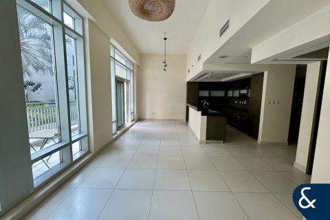 Apartament në THE LOFTS në Downtown Dubai (Downtown Burj Dubai), Emiratet e Bashkuara Arabe 1 dhomë gjumi, 84 m2. № 671530 - Foto 4