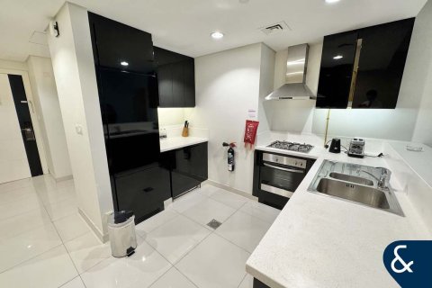 Business Bay, Dubai, UAE의 판매용 아파트 침실 3개, 141제곱미터 번호 671528 - 사진 1