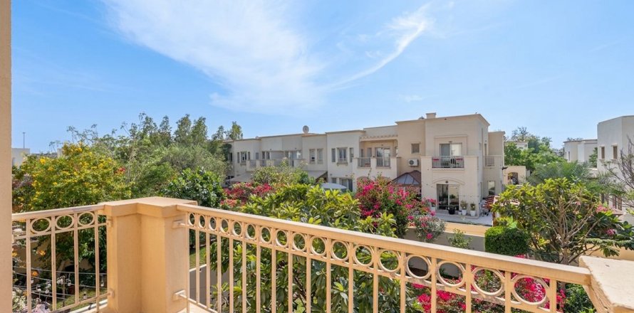 Vila di Dubai, UEA 3 kamar tidur, 227.6 m2 nomor 721110