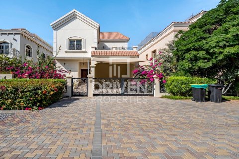 Vila v The Villa, Dubai, SAE 5 spální, 561.04 m2 č. 742244 - Fotografia 4