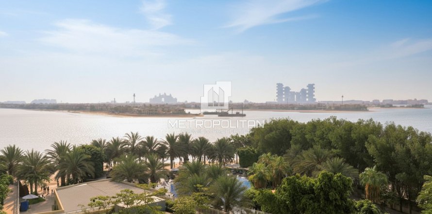 דירה ב Palm Jumeirah, Dubai, איחוד האמירויות 3 חדרי שינה, 262 מ"ר מספר 664715
