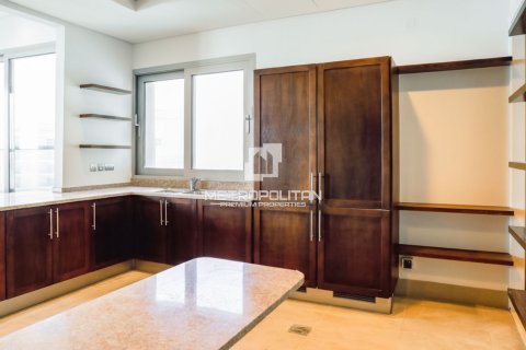 דירה למכירה ב Palm Jumeirah, Dubai, איחוד האמירויות 3 חדרי שינה, 262 מ"ר, מספר 664715 - תמונה 8