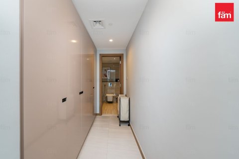 דירה להשכרה ב Business Bay, Dubai, איחוד האמירויות  3 חדרי שינה, 176.5 מ"ר, מספר 722339 - תמונה 13