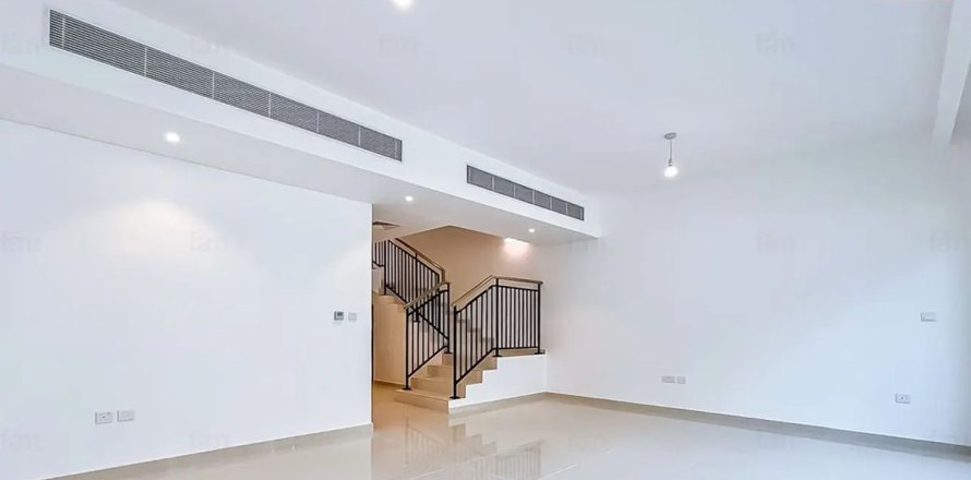 Huvila Dubai, Arabiemiraatit 4 makuuhuonetta, 112.2 m2 № 722336