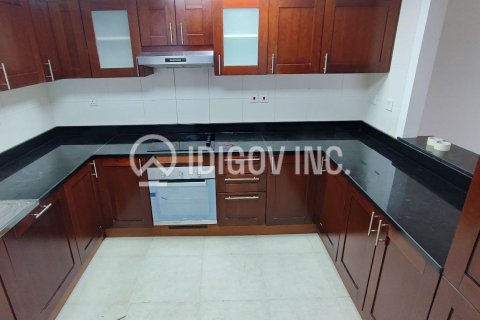 Apartamento en alquiler en Jumeirah Lake Towers, Dubai, EAU 1 dormitorio, 92 m2 № 680607 - foto 2