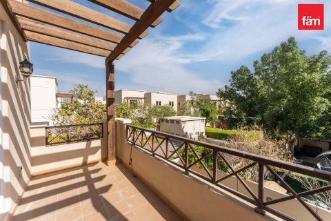 Müüa ridamaja asukohaga Dubai, AÜE: 4 magamistoaga, 387.1 m² Nr 687263 - pilt 18
