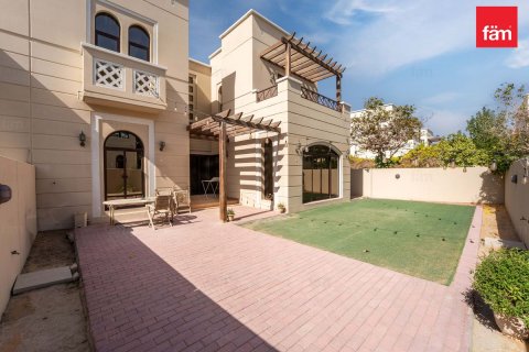 Müüa ridamaja asukohaga Dubai, AÜE: 4 magamistoaga, 387.1 m² Nr 687263 - pilt 24