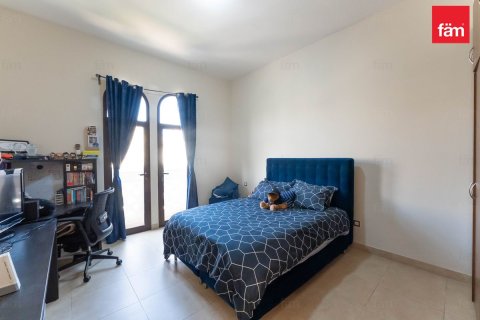 Müüa ridamaja asukohaga Dubai, AÜE: 4 magamistoaga, 387.1 m² Nr 687263 - pilt 15