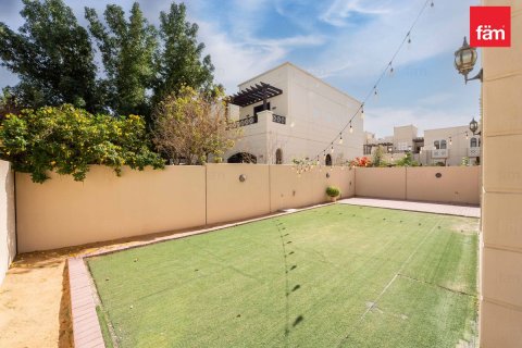Müüa ridamaja asukohaga Dubai, AÜE: 4 magamistoaga, 387.1 m² Nr 687263 - pilt 22