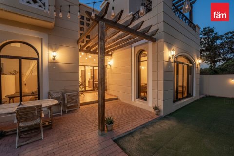 Dubai、UAE にあるタウンハウス販売中 4ベッドルーム、387.1 m2、No687263 - 写真 27