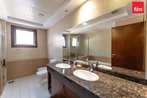 Müüa ridamaja asukohaga Dubai, AÜE: 4 magamistoaga, 387.1 m² Nr 687263 - pilt 10