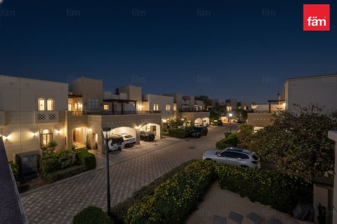 Dubai、UAE にあるタウンハウス販売中 4ベッドルーム、387.1 m2、No687263 - 写真 26