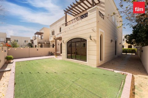 Müüa ridamaja asukohaga Dubai, AÜE: 4 magamistoaga, 387.1 m² Nr 687263 - pilt 25