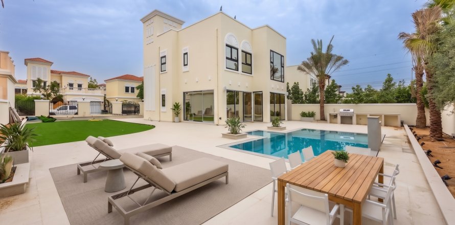 Vila u gradu Jumeirah Village Triangle, Dubai, UAE 4 spavaće sobe, 297 m2 Br. 734248