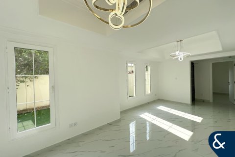 The Springs, Dubai, UAE의 임대용 빌라 침실 3개, 210제곱미터 번호 685185 - 사진 5