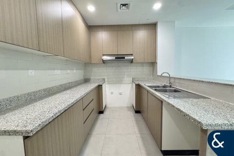 Rijtjeshuis te huur in Dubai Land, Dubai, VAE 4 slaapkamers, 215 vr.m., nr 685184 - foto 5