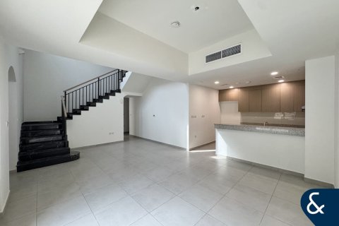 Rijtjeshuis te huur in Dubai Land, Dubai, VAE 4 slaapkamers, 215 vr.m., nr 685184 - foto 2