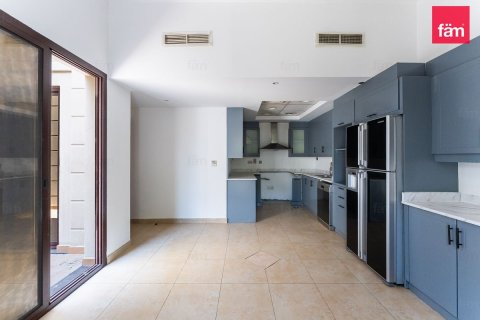 Kuća u nizu u Dubai, UAE 4 spavaćih soba, 297.5 m2 Br. 708436 - fotografija 18