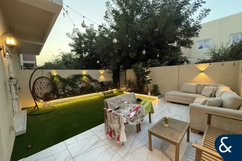 Shtëpi në qytet në Dubai Land, Dubai, Emiratet e Bashkuara Arabe 3 dhoma gjumi, 179 m2. № 688532 - Foto 2