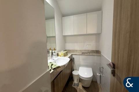 Shtëpi në qytet në Dubai Land, Dubai, Emiratet e Bashkuara Arabe 3 dhoma gjumi, 179 m2. № 688532 - Foto 8