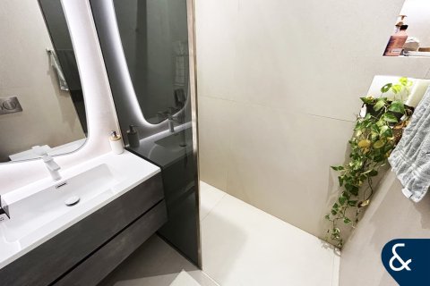 Apartmen di Motor City, Dubai, UAE 1 bilik tidur, 98 meter persegi № 688534 - foto 9