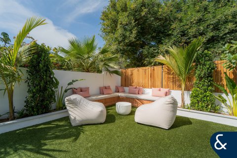 Villa in Arabian Ranches, Dubai, UAE 4 bedrooms, 272 sq.m. № 688531 - photo 19