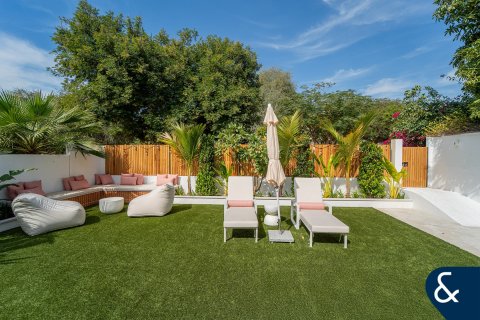 Villa in Arabian Ranches, Dubai, UAE 4 bedrooms, 272 sq.m. № 688531 - photo 17