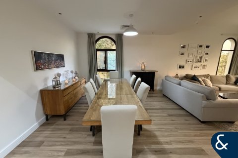 Mudon, Dubai, UAE의 판매용 빌라 침실 4개, 354제곱미터 번호 688533 - 사진 4