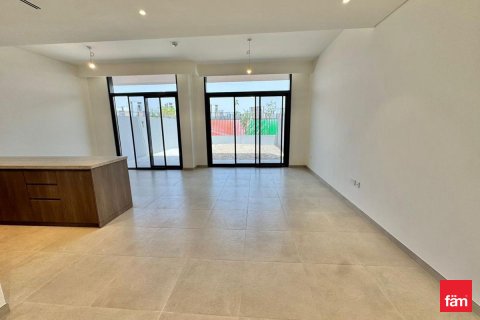 Villa til salgs i Dubai, Emiratene 3 soverom, 189 kvm Nr. 689275 - Foto 2