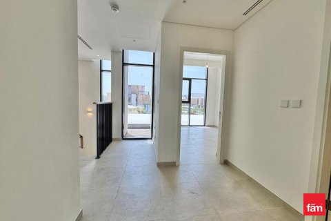 Villa til salgs i Dubai, Emiratene 3 soverom, 189 kvm Nr. 689275 - Foto 9