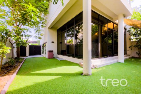 Kuća u nizu u DAMAC Hills (Akoya by DAMAC), Dubai, UAE 253.25 m2, 3 spavaćih soba Br. 733692