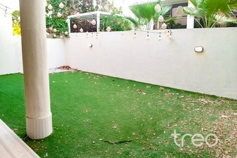 Townhouse de închiriat în DAMAC Hills (Akoya by DAMAC), Dubai, EAU 3 dormitoare, 252.97 mp.  №733693 - poză 4