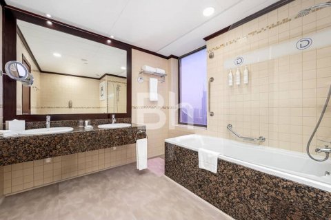 Hotelis dzīvoklis Jumeirah Beach Residence, Dubaijā, AAE 4 istabas, 262 m2 Nr. 643353 - attēls 17