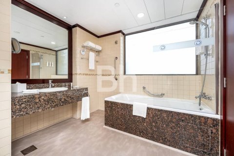 Hotelis dzīvoklis Jumeirah Beach Residence, Dubaijā, AAE 4 istabas, 262 m2 Nr. 643353 - attēls 7