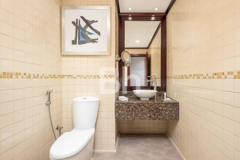 Hotelis dzīvoklis Jumeirah Beach Residence, Dubaijā, AAE 4 istabas, 262 m2 Nr. 643353 - attēls 10
