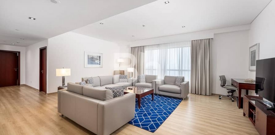 Hotelis dzīvoklis Jumeirah Beach Residence, Dubaijā, AAE 4 istabas, 262 m2 Nr. 643353