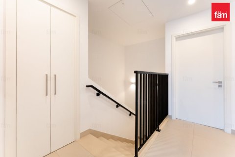 Kaupunkipientalo Dubai, Arabiemiraatit 3 makuuhuonetta, 140 m2 № 721882 - kuva 24