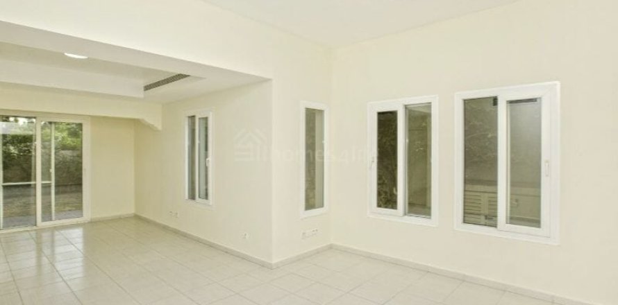 Βίλα σε The Springs, Dubai, ΗΑΕ 3 υπνοδωμάτια, 255 τ.μ. Αρ. 719683