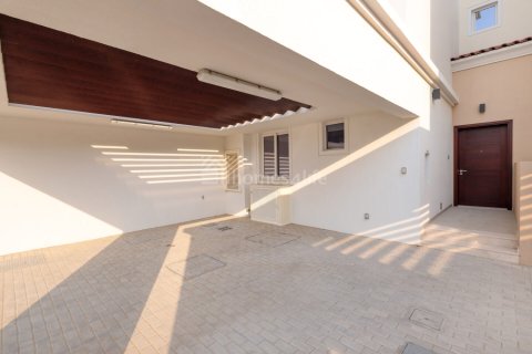 טאונהאוס למכירה ב Dubai Land, Dubai, איחוד האמירויות 3 חדרי שינה, 223 מ"ר, מספר 719680 - תמונה 8