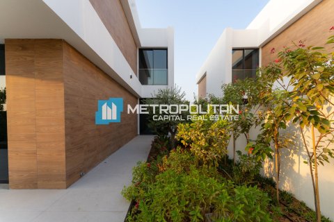 Müüa villa on the Saadiyat Island, Abu Dhabi, AÜE: 4 magamistoaga, 629.4 m² Nr 651764 - pilt 28