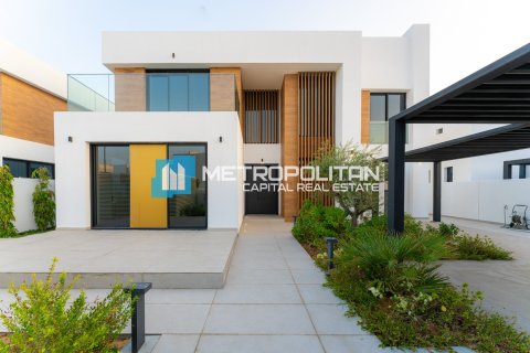 Müüa villa on the Saadiyat Island, Abu Dhabi, AÜE: 4 magamistoaga, 629.4 m² Nr 651764 - pilt 1